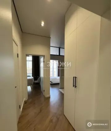 2-комнатная квартира, этаж 9 из 9, 40 м²