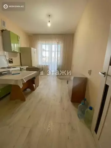 2-комнатная квартира, этаж 2 из 10, 61 м²