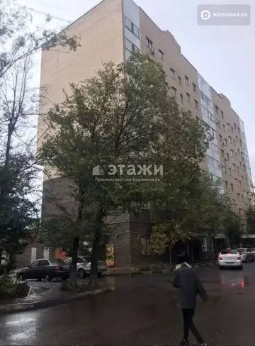 1-комнатная квартира, этаж 4 из 9, 42 м²