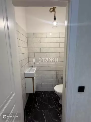 3-комнатная квартира, этаж 8 из 8, 88 м²