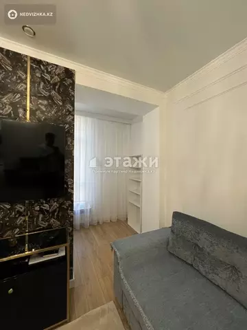 2-комнатная квартира, этаж 1 из 12, 79 м²