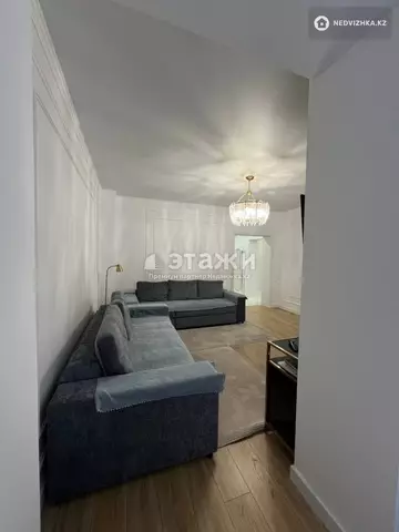 2-комнатная квартира, этаж 1 из 12, 79 м²