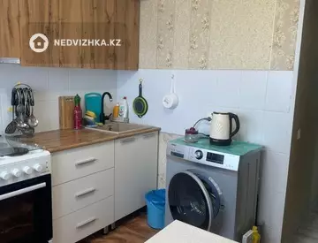 2-комнатная квартира, этаж 9 из 9, 42 м²