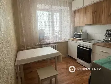 2-комнатная квартира, этаж 9 из 9, 42 м²