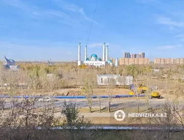 4-комнатная квартира, этаж 4 из 9, 75 м²