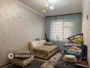 2-комнатная квартира, этаж 4 из 5, 45 м²
