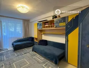 2-комнатная квартира, этаж 2 из 4, 52 м²