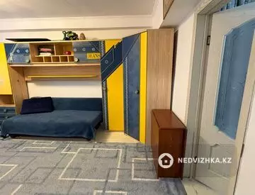 2-комнатная квартира, этаж 2 из 4, 52 м²