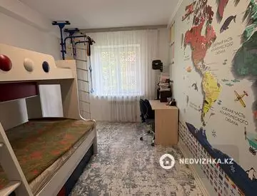 2-комнатная квартира, этаж 2 из 4, 52 м²