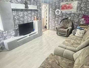 2-комнатная квартира, этаж 2 из 2, 46 м², на длительный срок