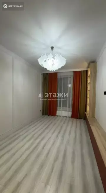2-комнатная квартира, этаж 4 из 12, 42 м²