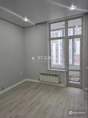 1-комнатная квартира, этаж 3 из 8, 42 м²