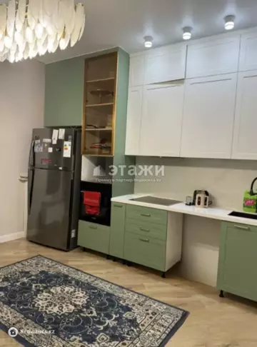 2-комнатная квартира, этаж 4 из 9, 75 м²