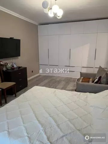 2-комнатная квартира, этаж 8 из 9, 67 м²