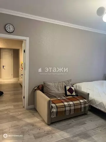2-комнатная квартира, этаж 8 из 9, 67 м²