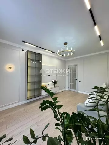 1-комнатная квартира, этаж 9 из 9, 42 м²