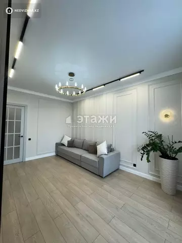 1-комнатная квартира, этаж 9 из 9, 42 м²