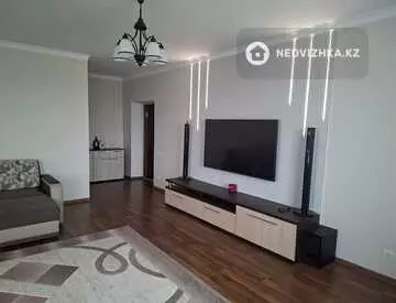 2-комнатная квартира, этаж 4 из 6, 85 м²