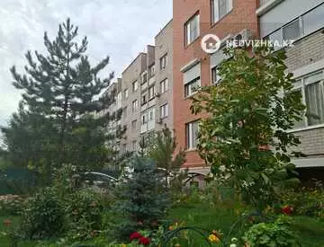 2-комнатная квартира, этаж 4 из 6, 85 м²