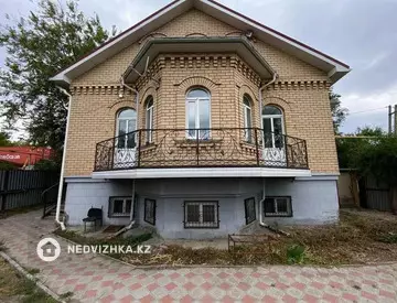 6-комнатный дом, 8.4 соток, 189 м²