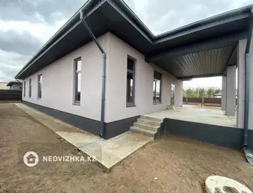 4-комнатный дом, 11 соток, 300 м²