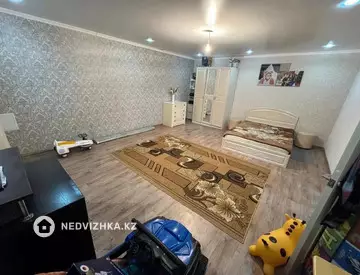 5-комнатный дом, 6 соток, 300 м²