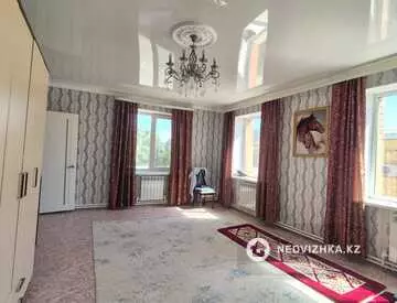 4-комнатный дом, 3 соток, 162 м²
