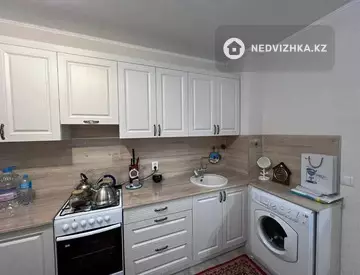1-комнатная квартира, этаж 3 из 9, 42 м²
