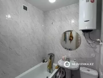 1-комнатная квартира, этаж 3 из 9, 42 м²