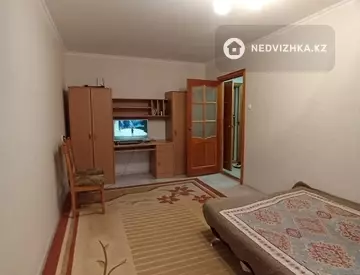 1-комнатная квартира, этаж 3 из 5, 34 м²