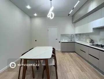 3-комнатная квартира, этаж 4 из 6, 113 м²