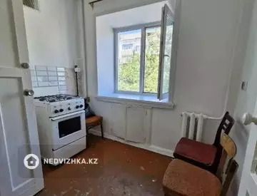 1-комнатная квартира, этаж 3 из 5, 30 м²