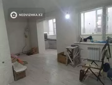 2-комнатная квартира, этаж 3 из 5, 60 м²