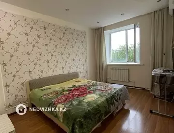 2-комнатная квартира, этаж 2 из 2, 63 м²