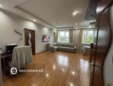 2-комнатная квартира, этаж 2 из 2, 63 м²