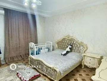 3-комнатная квартира, этаж 10 из 12, 153 м²