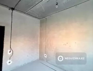 1-комнатная квартира, этаж 3 из 9, 45 м²