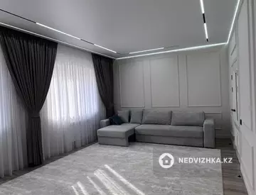2-комнатная квартира, этаж 3 из 5, 80 м²