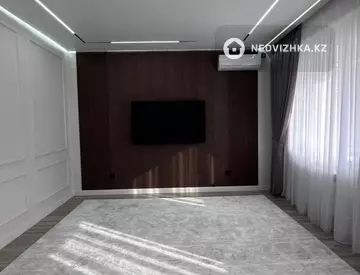 2-комнатная квартира, этаж 3 из 5, 80 м²