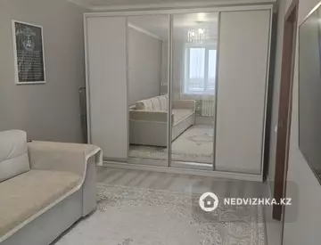 1-комнатная квартира, этаж 9 из 9, 40 м²