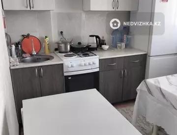 1-комнатная квартира, этаж 9 из 9, 40 м²