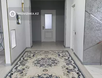 4-комнатный дом, 10 соток, 140 м²