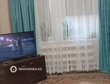 4-комнатная квартира, этаж 1 из 1, 60 м²