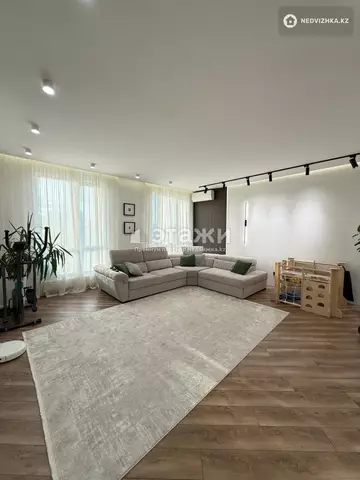 3-комнатная квартира, этаж 5 из 20, 110 м²