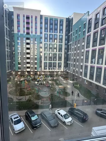 2-комнатная квартира, этаж 4 из 9, 37 м²