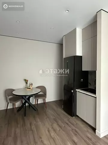 2-комнатная квартира, этаж 4 из 9, 37 м²