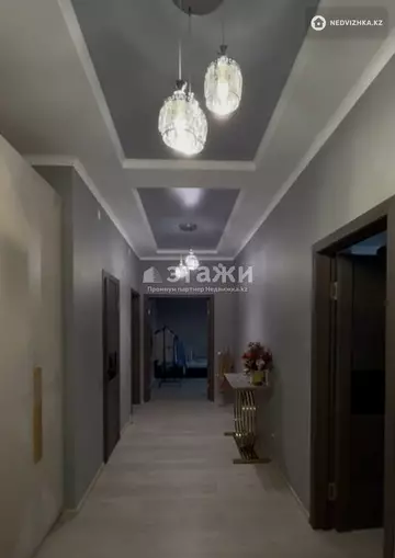 3-комнатная квартира, этаж 4 из 8, 96 м²