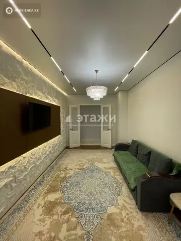 3-комнатная квартира, этаж 2 из 10, 93 м²