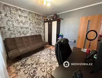 4-комнатная квартира, этаж 6 из 9, 71 м²
