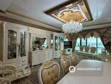 4-комнатная квартира, этаж 14 из 25, 139 м²